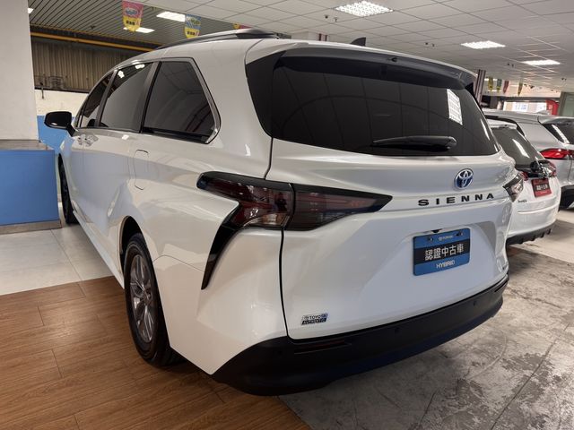 SIENNA 2.5HV  第6張相片