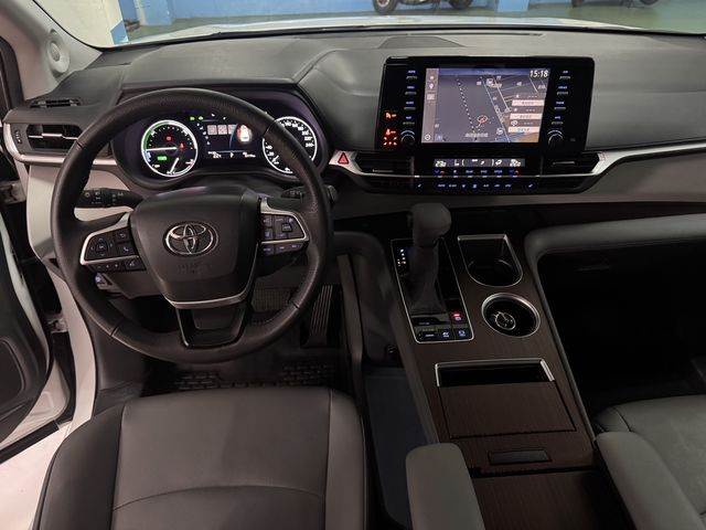 SIENNA 2.5HV  第9張相片