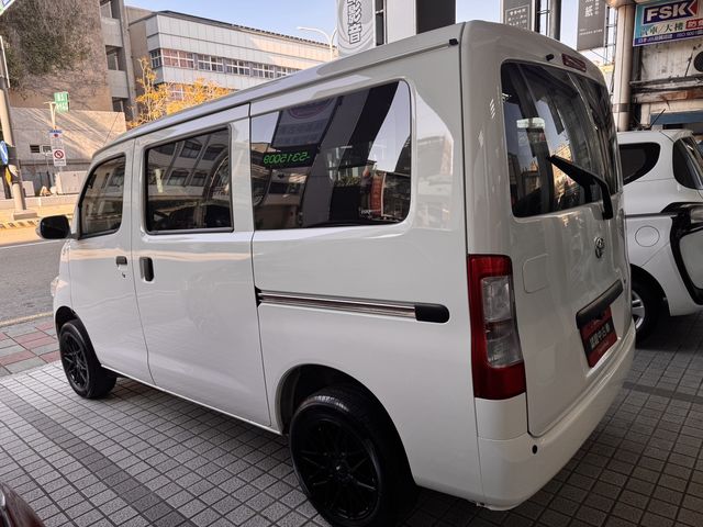 TOWN ACE VAN 5人  第6張相片