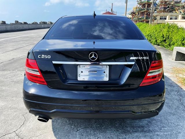 誠宏嚴選2012年C250 1.8cc 原版件 電動記憶椅/電熱椅/電動天窗/雙區恆溫空調/HK環繞音響  第4張相片