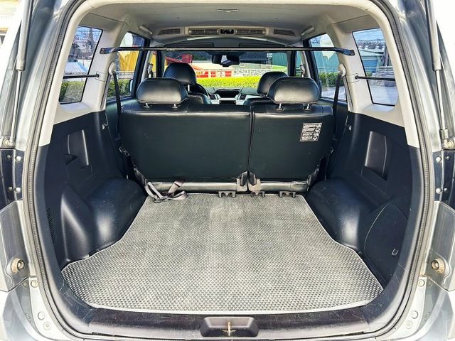 誠宏嚴選2018年Zinger 2.4cc 車室大空間多變化 載人載貨跑工地擺攤都OK  第5張相片