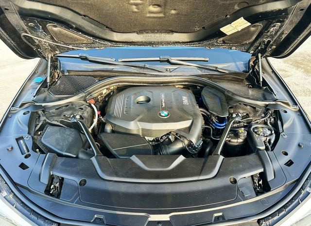 誠宏嚴選2016年BMW 730I 2.0cc 氣壓懸吊/電子避震/車門自動吸附/360環景  第19張相片