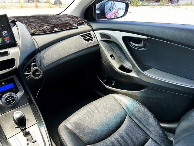誠宏嚴選2012年Elantra 1.8cc 旗艦版 改裝大包/安卓機/重低音喇叭/燒鈦手工管/前後燈/MS鋁圈  第10張相片