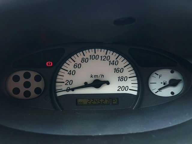 誠宏嚴選2005年Vios 1.5cc 里程保證 冷氣涼 無待修 有天窗  第8張相片