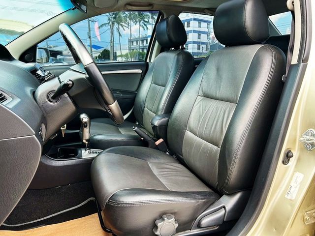 誠宏嚴選2005年Vios 1.5cc 里程保證 冷氣涼 無待修 有天窗  第11張相片