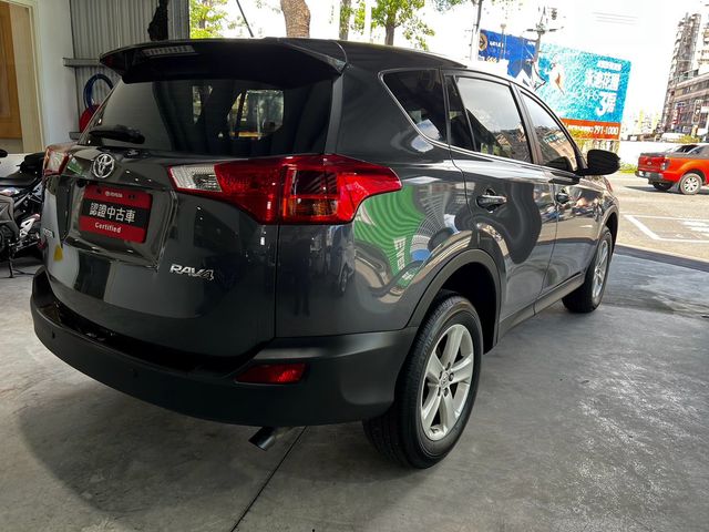 RAV4 2.0  第5張相片