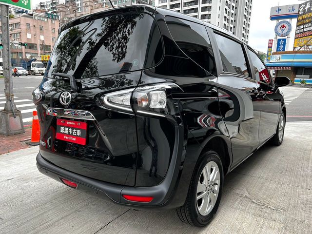 SIENTA 1.8  第5張相片