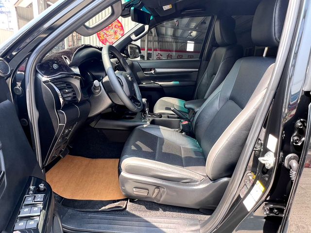 HILUX  第8張相片