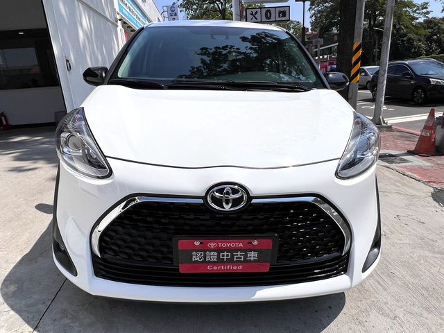SIENTA 1.8  第2張相片