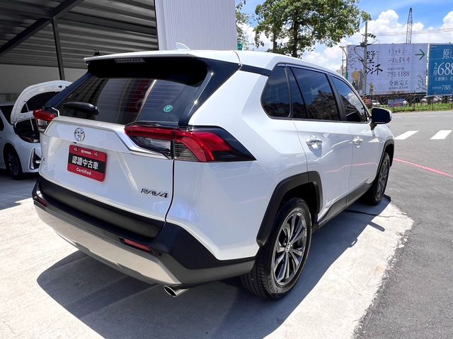 RAV4 2.0  第5張相片
