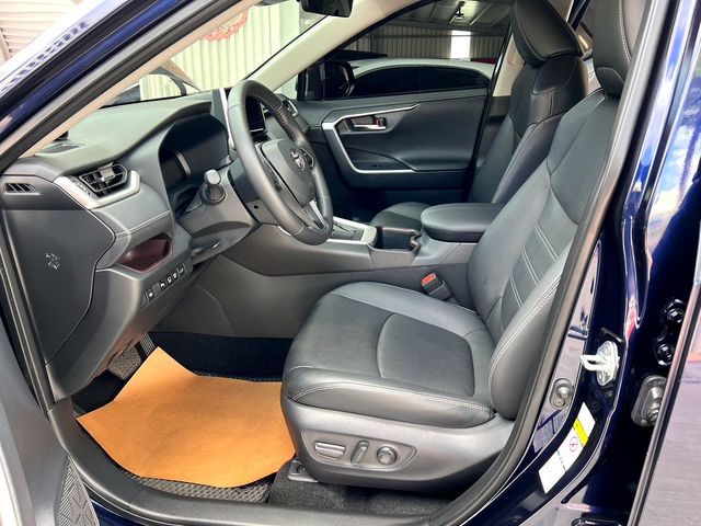 RAV4 2.0  第8張相片
