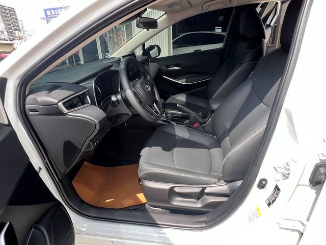 ALTIS 1.8  第8張相片