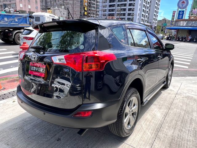 RAV4 2.0  第5張相片