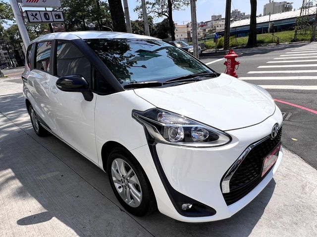 SIENTA 1.8  第3張相片