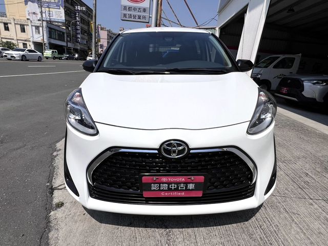 SIENTA 1.8  第2張相片