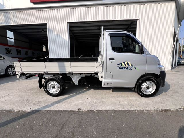 TOWN ACE 1.5  第4張相片