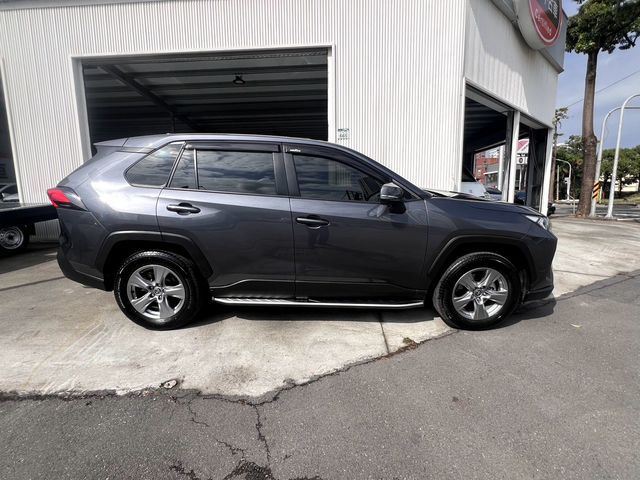 RAV4 2.0  第4張相片