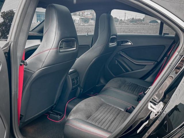 Mercedes-Benz/賓士 CLA250  第9張相片