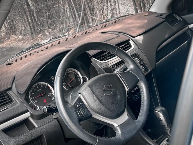 Suzuki SWIFT  第7張相片