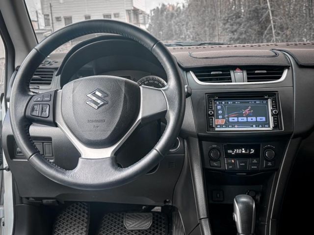 Suzuki SWIFT  第8張相片