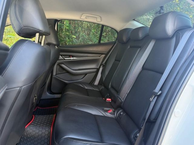 Mazda Mazda3  第8張相片
