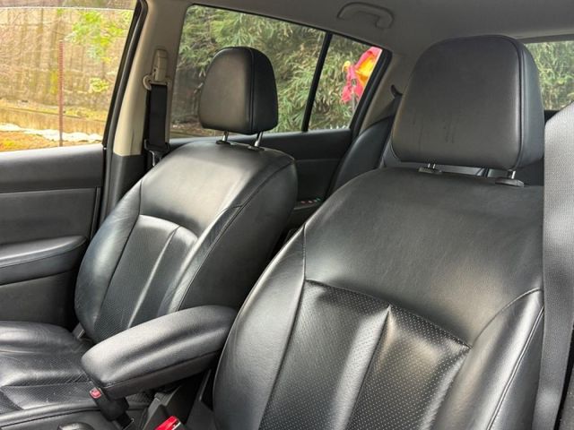 Nissan Tiida  第9張相片