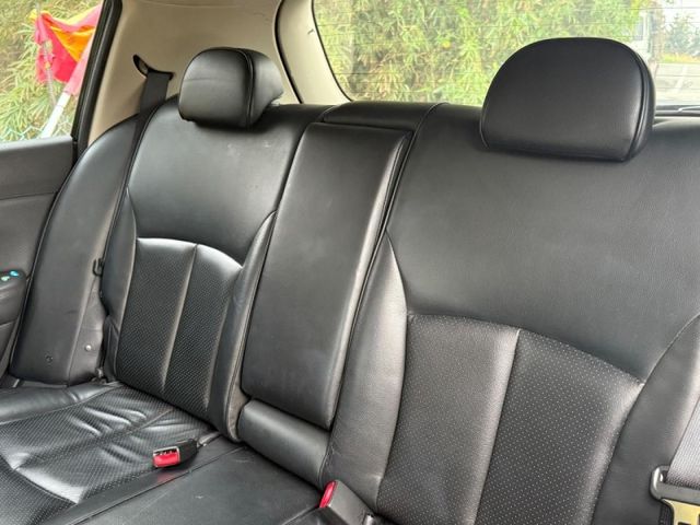 Nissan Tiida  第10張相片