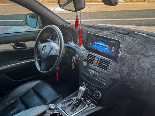 Mercedes-Benz/賓士 C300  第5張相片