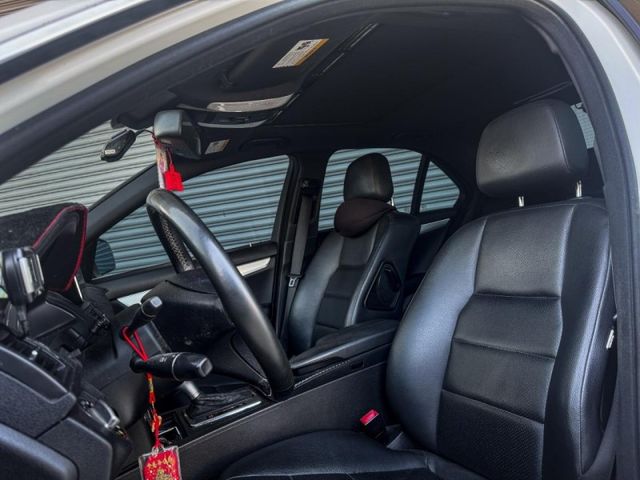 Mercedes-Benz/賓士 C300  第7張相片