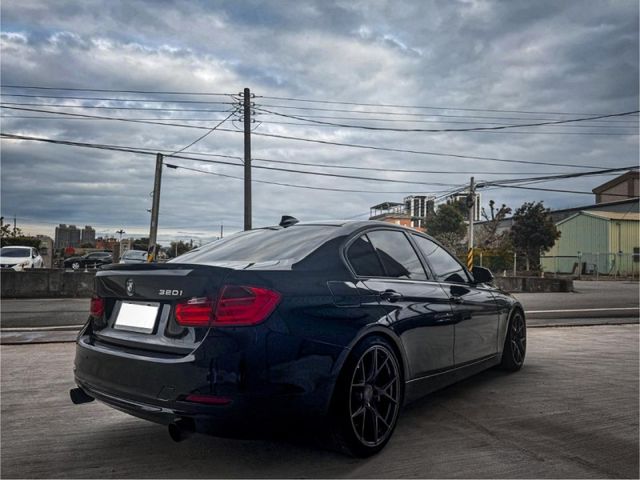 BMW/ 寶馬 320i Sport Line  第5張相片