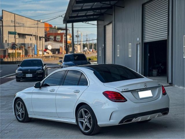 Mercedes-Benz/賓士 C300  第4張相片