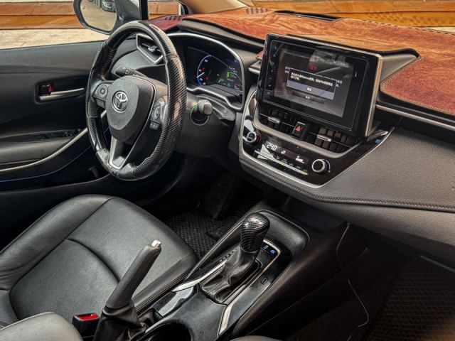 Toyota ALTIS  第7張相片