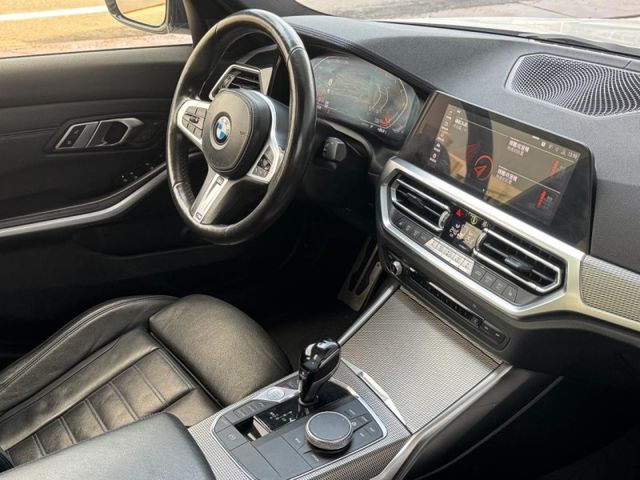 BMW/ 寶馬 330i M Sport  第5張相片