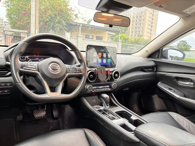 Nissan Sentra  第6張相片