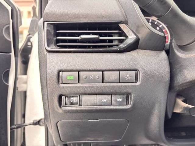 Nissan Sentra  第9張相片