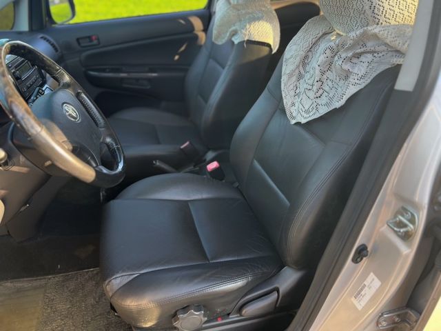 Toyota Wish  第9張相片