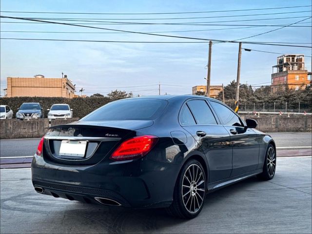 Mercedes-Benz/賓士 C300  第3張相片