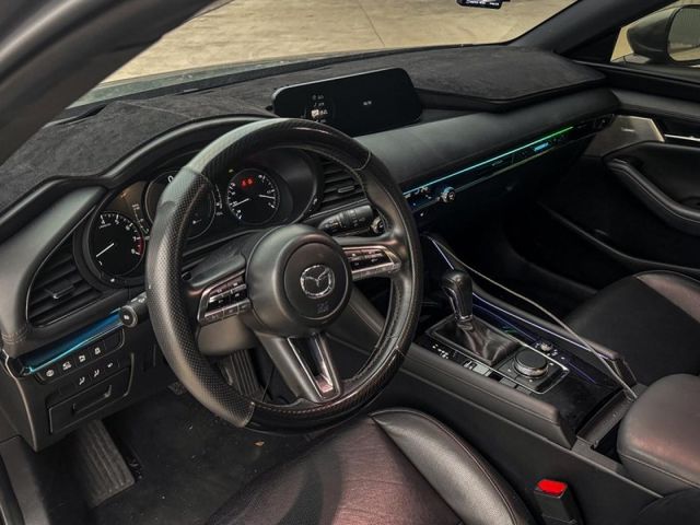 免鑰匙解鎖.啟動｜Bose音響｜360環景 前後鏡頭｜自動頭燈｜雙區恆溫｜電子手煞｜全車氣氛燈｜電動座椅  第3張相片