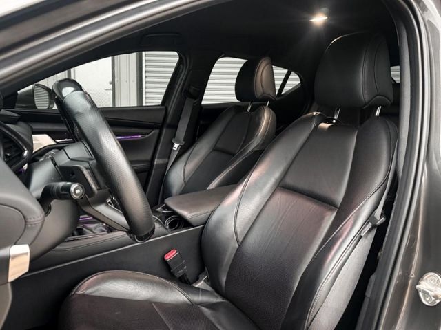 免鑰匙解鎖.啟動｜Bose音響｜360環景 前後鏡頭｜自動頭燈｜雙區恆溫｜電子手煞｜全車氣氛燈｜電動座椅  第4張相片