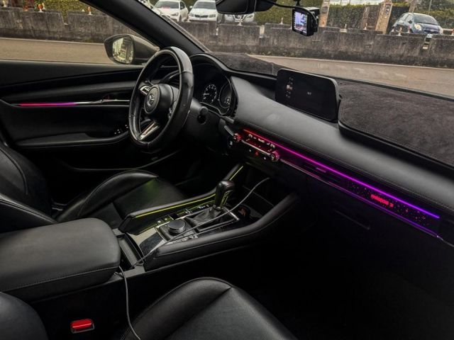 免鑰匙解鎖.啟動｜Bose音響｜360環景 前後鏡頭｜自動頭燈｜雙區恆溫｜電子手煞｜全車氣氛燈｜電動座椅  第6張相片