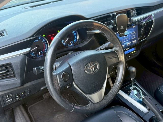 Toyota ALTIS  第3張相片