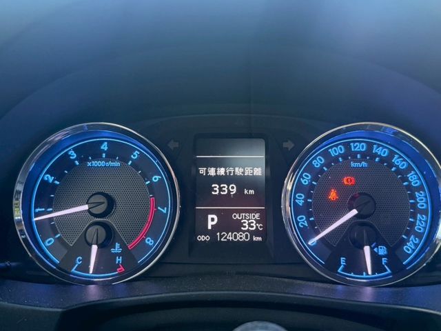 Toyota ALTIS  第7張相片