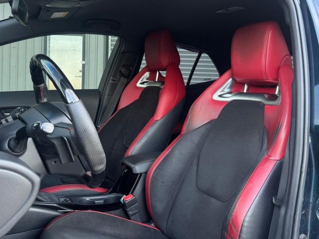 方向盤快控鍵｜換檔撥片｜恆溫空調 光感應自動頭燈｜分區溫控｜定速巡航 免鑰匙啟動車門鎖｜遠光燈自動控制 ACC主動跟車系統｜車道維持輔助系統  第6張相片