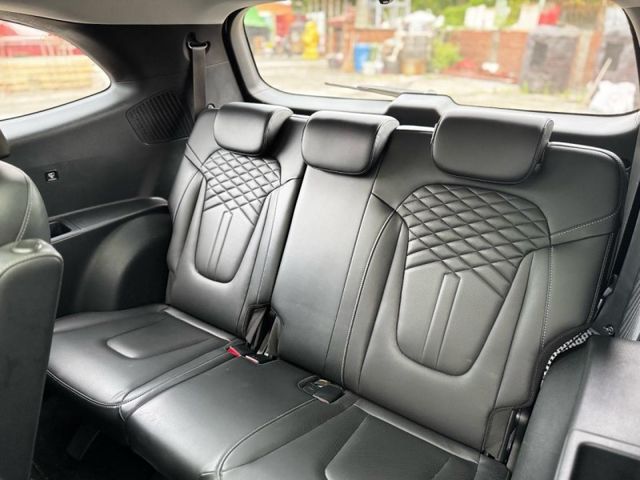 Hyundai Custin  第9張相片