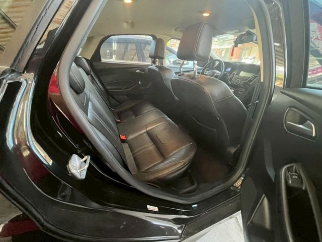1.6L 運動款 倒車顯影 倒車雷達 定速巡航 藍芽通訊  第4張相片