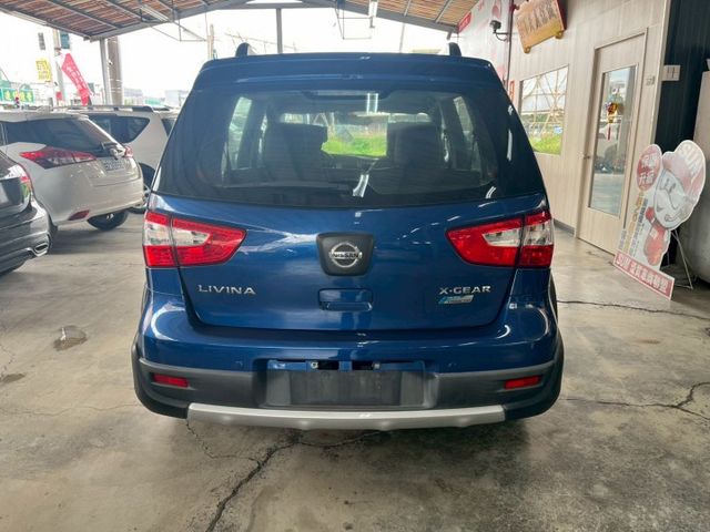 1.6L 豪華款 恆溫空調 倒車顯影 車頂行李架 定速巡航  第12張相片