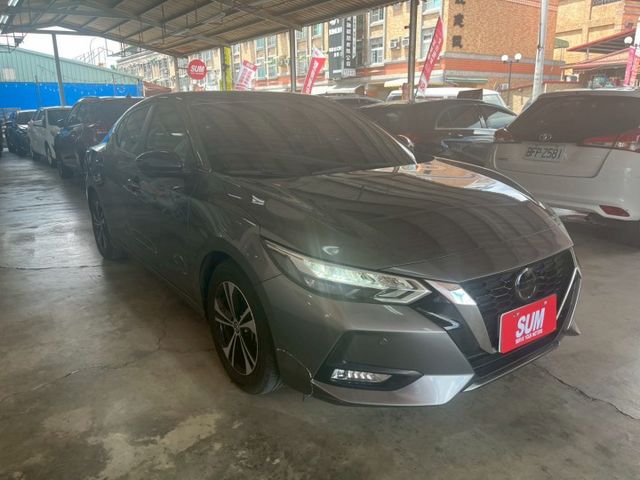 1.6L 尊爵款 360環景 跟車系統 盲點偵測 前車雷達 CARPLAY  第15張相片