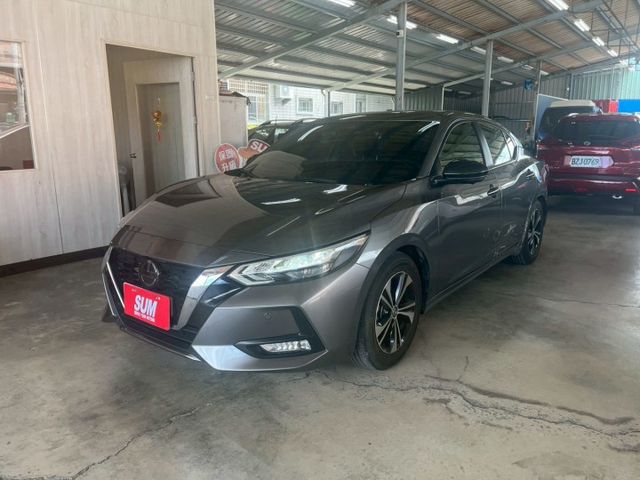 1.6L 尊爵款 360環景 跟車系統 盲點偵測 前車雷達 CARPLAY  第17張相片