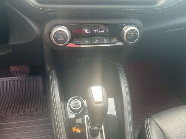 1.5L 智行旗艦款 360環景 盲點偵測 定速巡航 CARPLAY  第6張相片