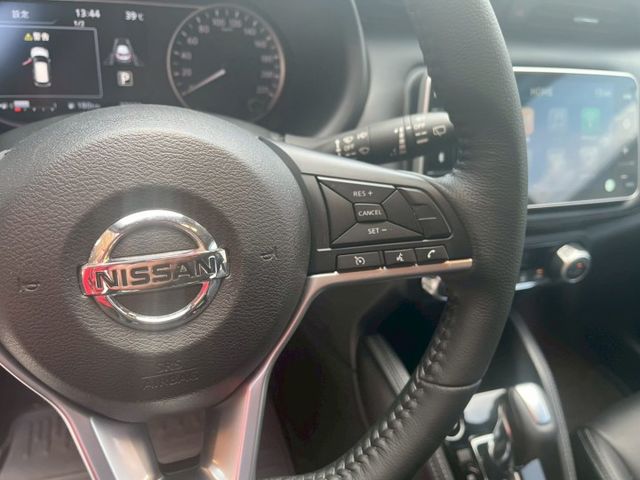 1.5L 智行旗艦款 360環景 盲點偵測 定速巡航 CARPLAY  第9張相片